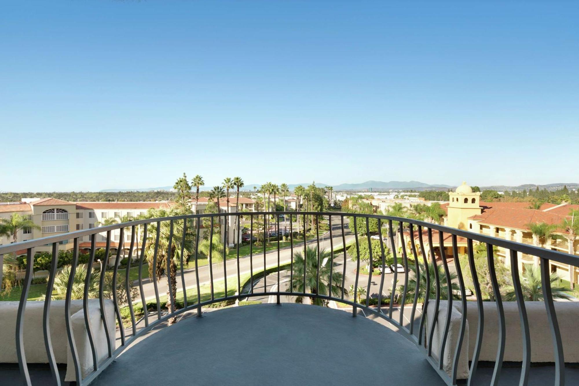 Embassy Suites By Hilton Santa Ana Orange County Airport Esterno foto