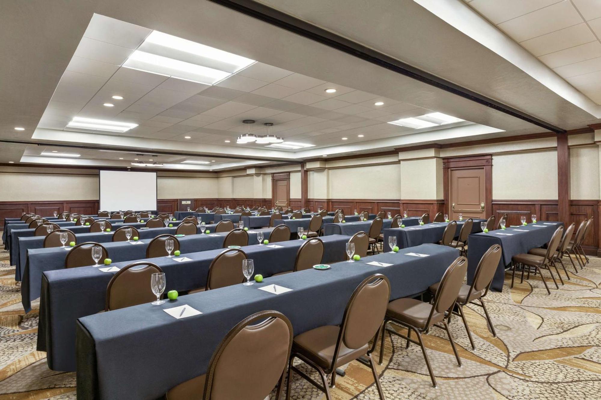 Embassy Suites By Hilton Santa Ana Orange County Airport Esterno foto